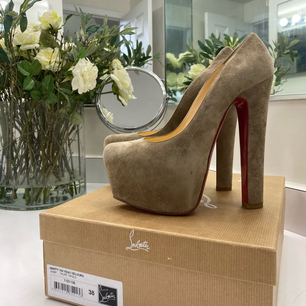 Christian Louboutin Daffy 160 Taupe